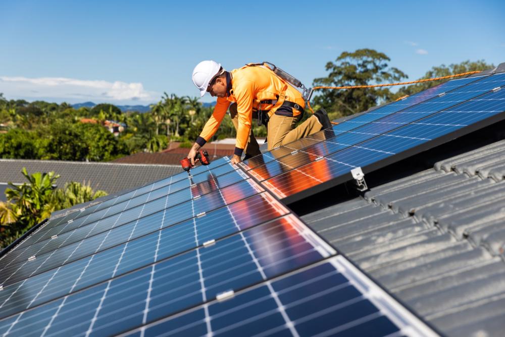 Installation panneaux photovoltaïques - CB Rénovation à Saint-Thibéry